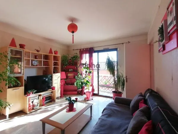 APPARTEMENT T2 BALCON PARKING CENTRE VILLE