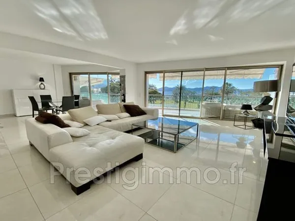 Appartement 3 pièces 103 m²