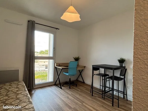 Studio meublé(e)