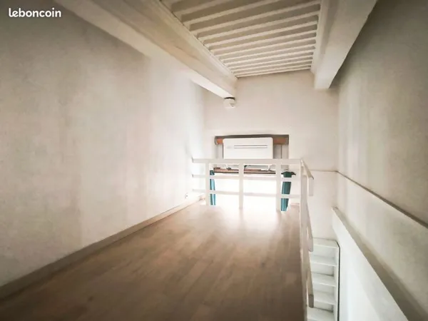 Studio BIS Duplex avec mezzanine - Centre-ville Aix en Provence