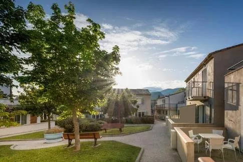 Malaucène : Idéal investissement locatif et/ ou résidence secondaire