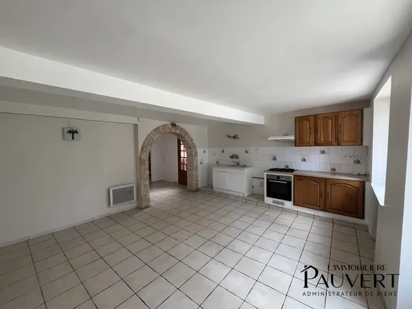 Immense Maison de Village T7 - Idéal primo-accédants OU Inve