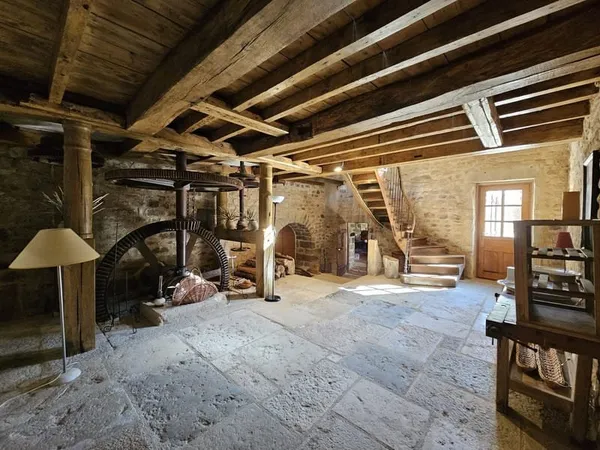 Ancien Moulin proche Beaune