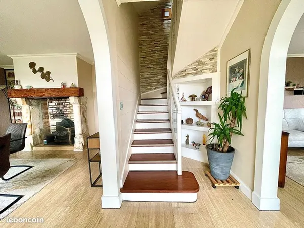 Maison 7 pièces 170 m²