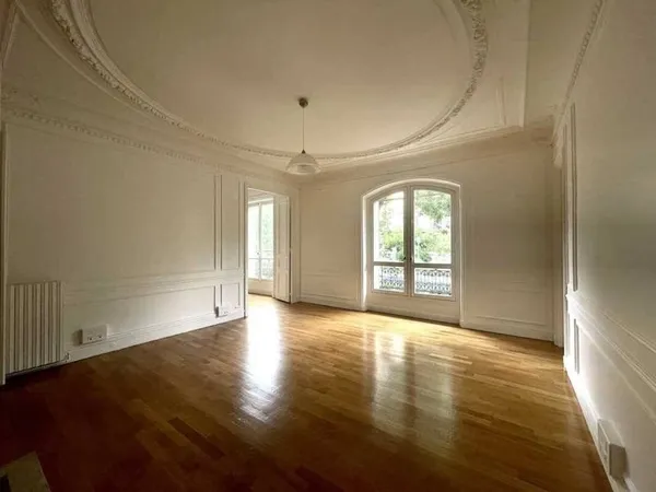 Bureaux 140 m²