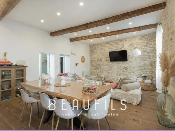 CALVISSON (30420) - MAISON DE VILLAGE - 146 M2 - 3 CHAMBRES