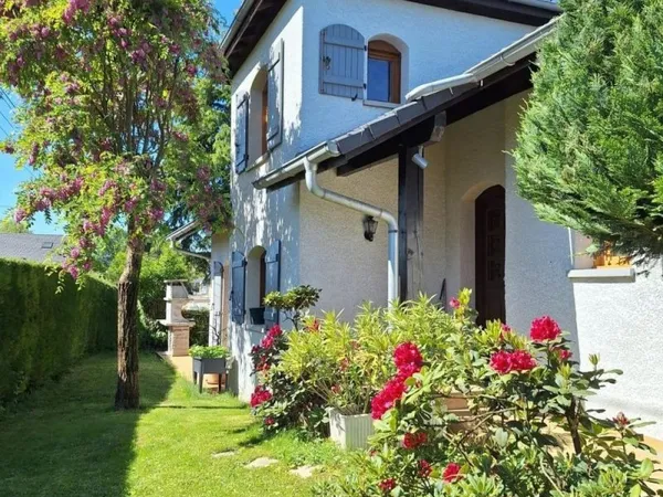 BELLE MAISON FAMILIALE A 2 PAS PLATEAU DE LOEX