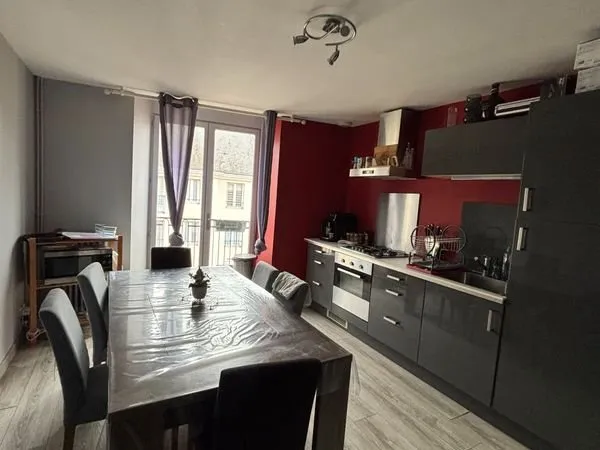 Appartement très design Duplex T3 hyper centre CHATEAU-GONTIER 80m²