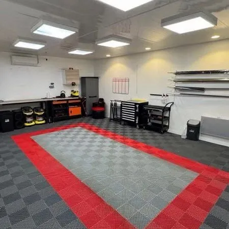 Local 60m² Premium - Esthétique Auto / Detailing - Trélazé