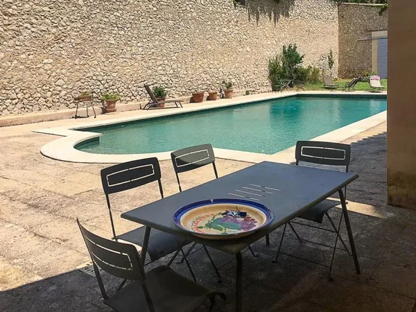 Maison 8 pièces 486 m²