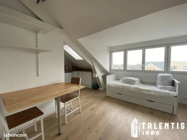 Studio 1 pièce 14 m²