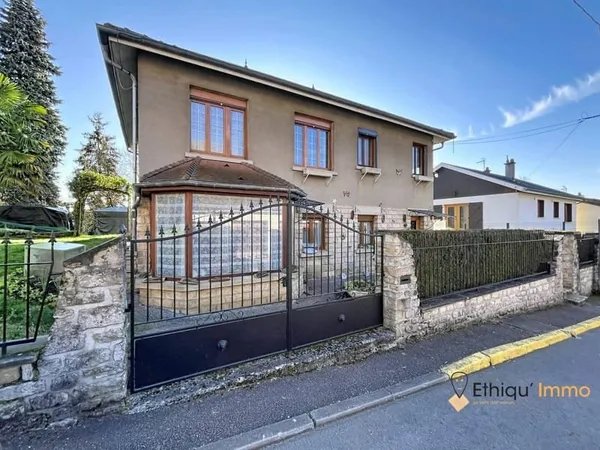 Maison 5 pièces 160 m²