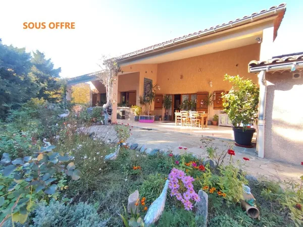 A SAISIR maison familiale de plain pied sur la commune de MEYRAS