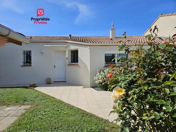 Maison plain-pied 95 m² - 3 chambres - piscine - garage - terrain 660 m² - Boé