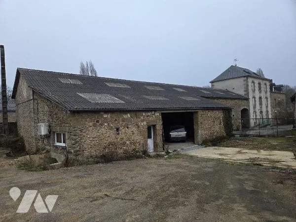 Local professionnel 350 m²