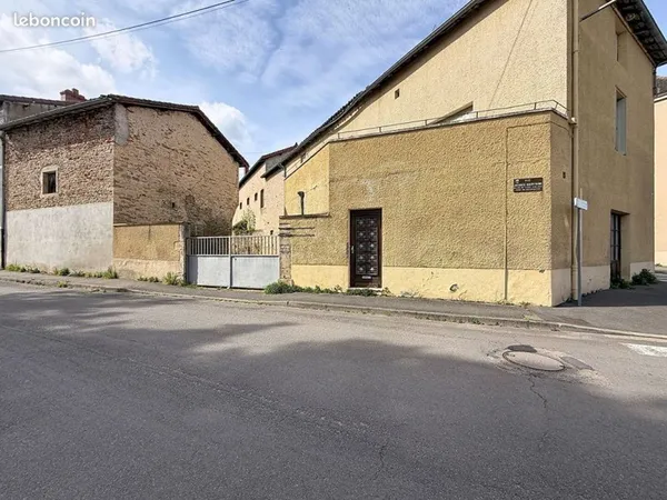 Maison 7 pièces 270 m²