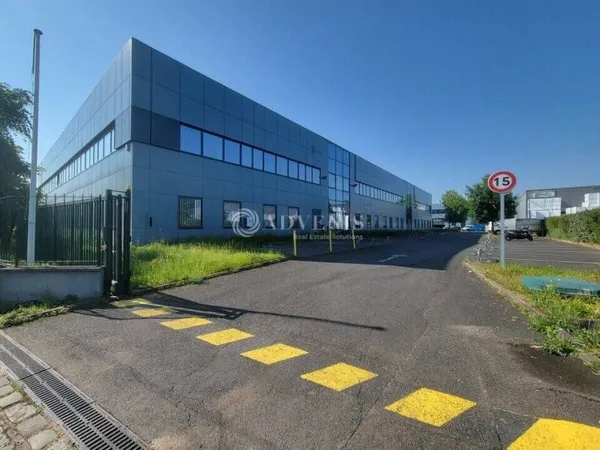 Entrepôt 3254 m²