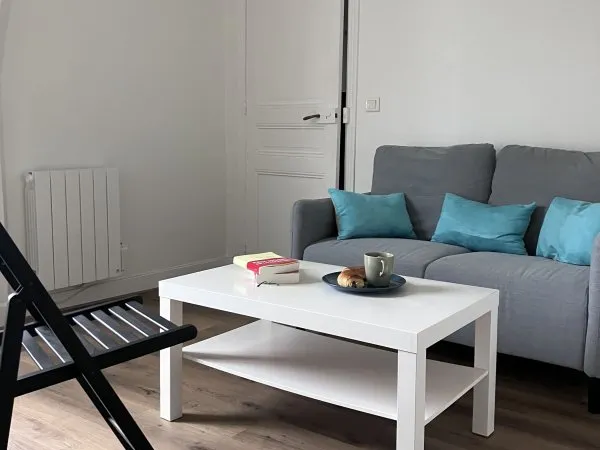 Loue studio 2 pièces
