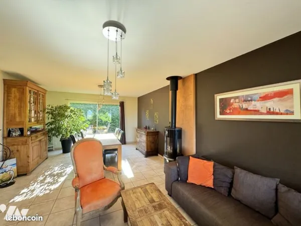 Maison 7 pièces 182 m²