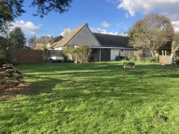 Terrain 1007 m²