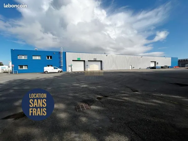 LOCAL D'ACTIVITÉS - 3 931 m² À LOUER