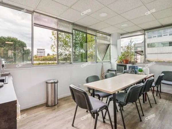 Bureaux 199 m²