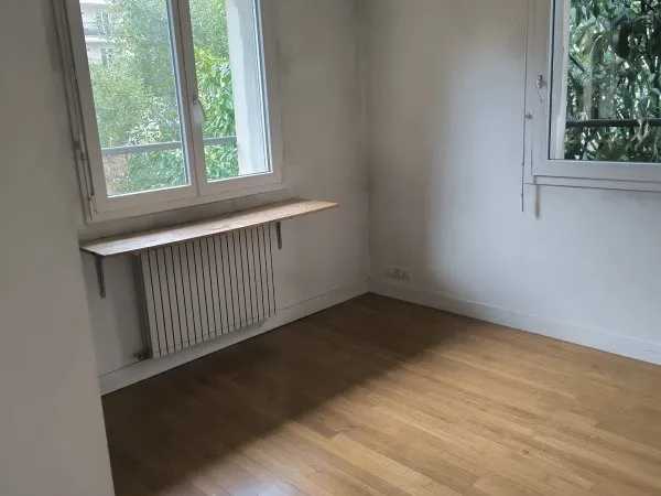 Loue chambre en colocation dans maison