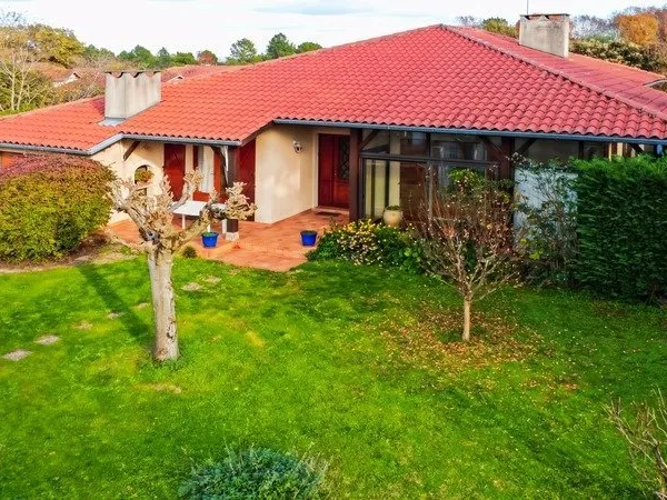 Maison à vendre 125m² 4 pièces Gondrin (32)