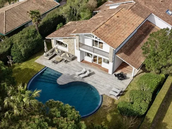 Villa d'Exception à Chiberta
