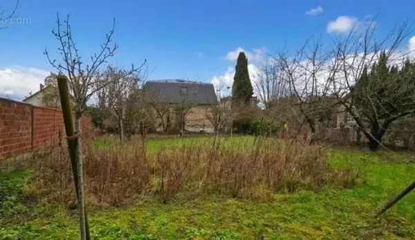 Terrain 305 m² à Champcueil