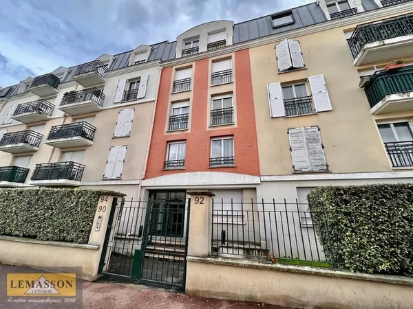 À VENDRE Superbe 2 pièces à Drancy, proche RER B et écoles