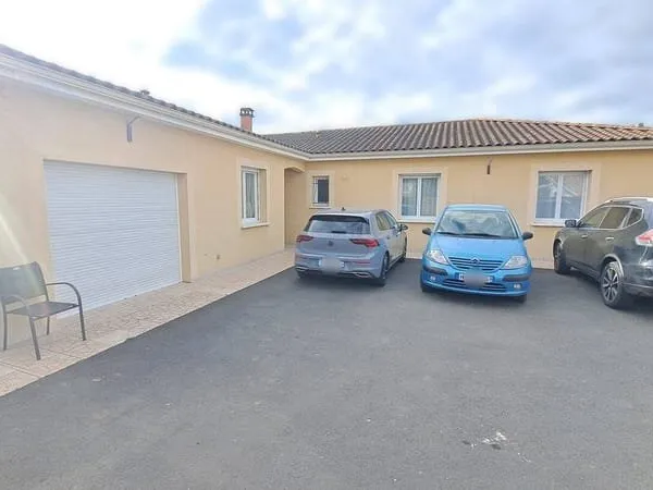Maison de plain-pied 8 pièces 182 m²