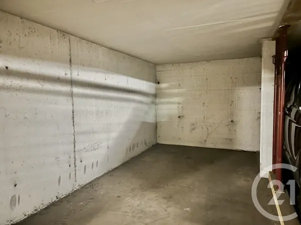 Parking 14 m²