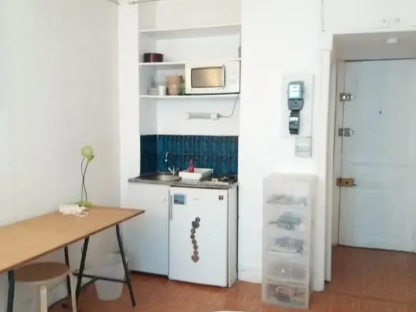 Paris - A LOUER T1 de 14m². Loyer: 539€