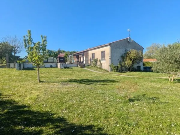 Maison familiale 5 chambres, piscine, sous-sol complet