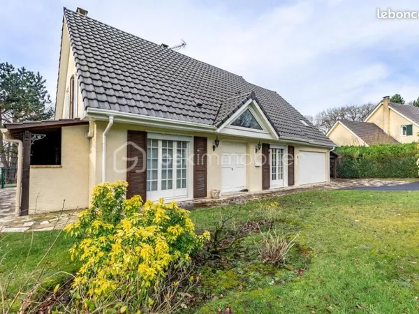Maison 8 pièces 210 m²