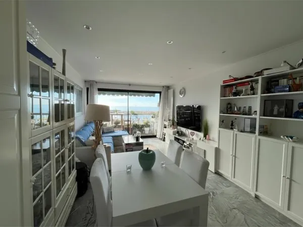 Grand T2 en front de mer Roquebrune-Cap-Martin