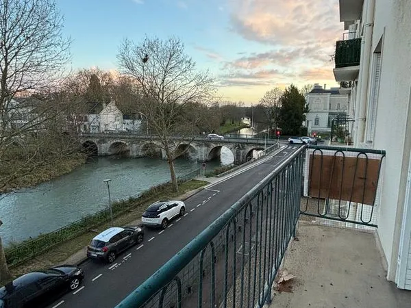 Appartement 4 pièces lumineux - 77 m² - Montargis