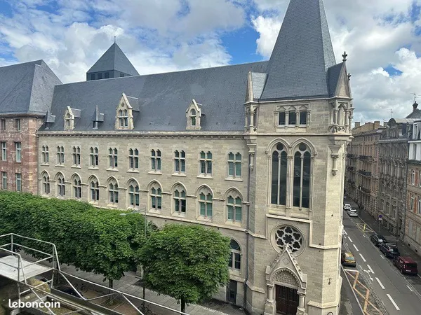 Appartement 7 pièces 230 m²