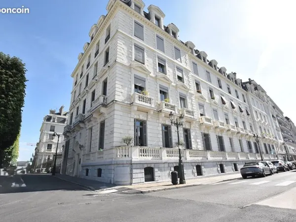 Bureaux 180 m² Pau
