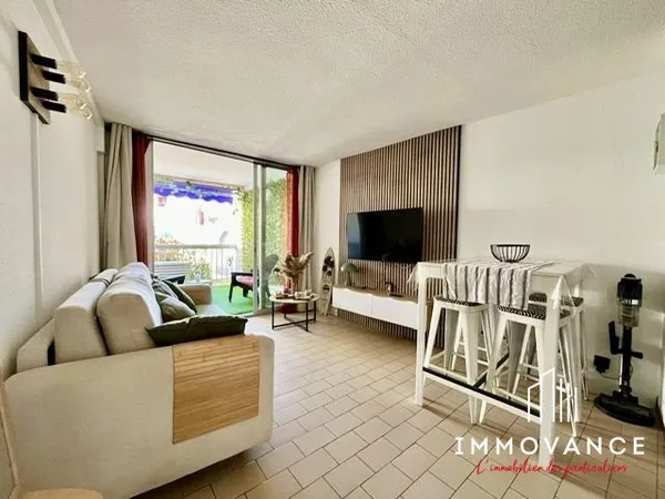 Accès direct plage-Appartement avec terrasse rénové-Idéal pi