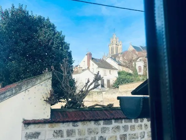 Studio-duplex au coeur de Pontoise Agences s'abstenir