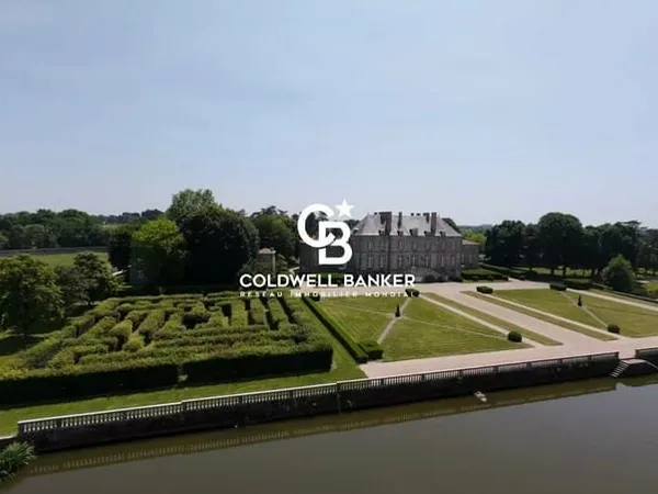 VENDEE -L'Héritage du Bocage : Domaine Historique MH sur 42 Hectares