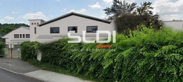 Local d'activité 1035 m²