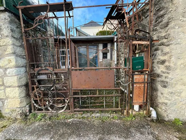 Stockage Vente Loches  102m² 17500€