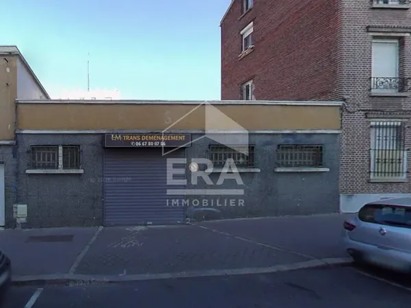 Entrepôt 70 m²