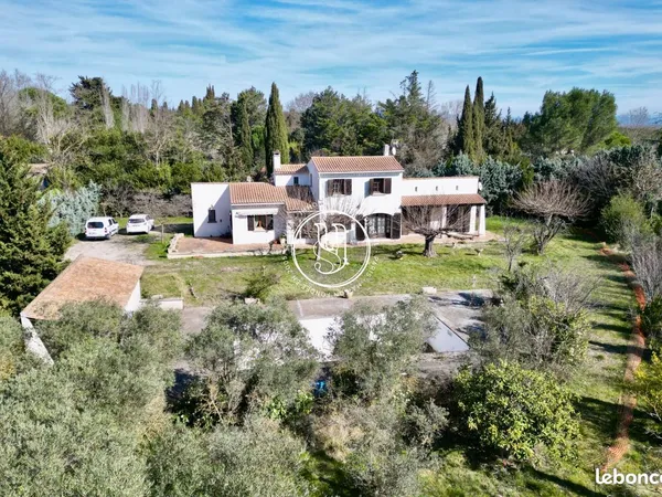Maison 7 pièces 176 m²