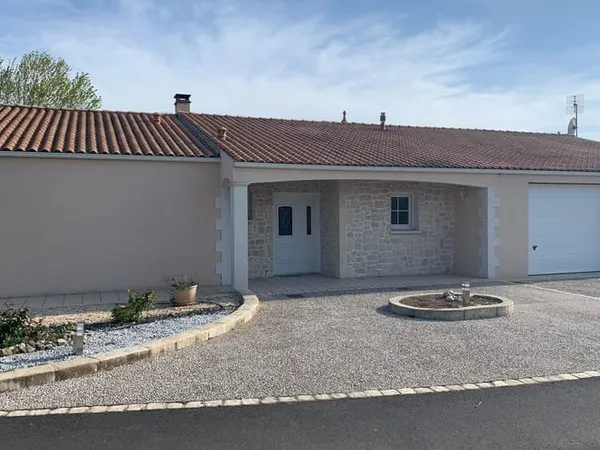 Maison 5 pièces 330 m²