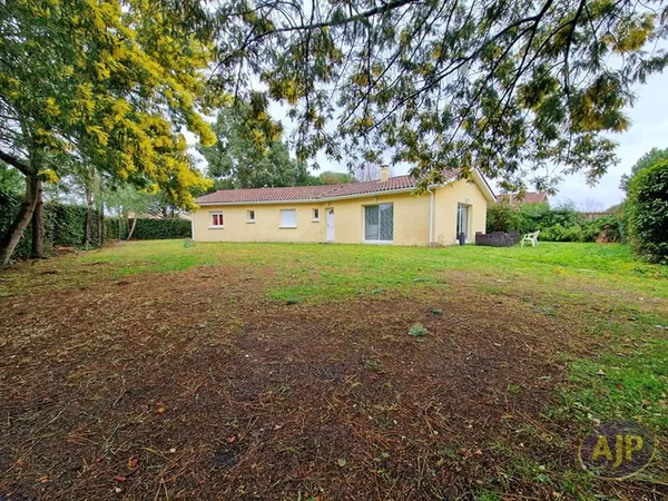 Maison Parentis En Born 5 pièce(s) 130 m2