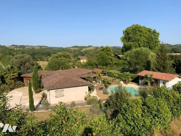 Maison 5 pièces 185 m²